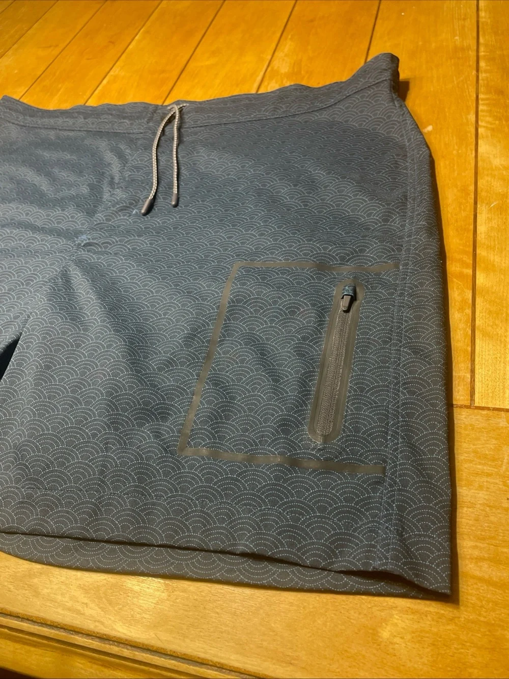 Mack Weldon athletic shorts